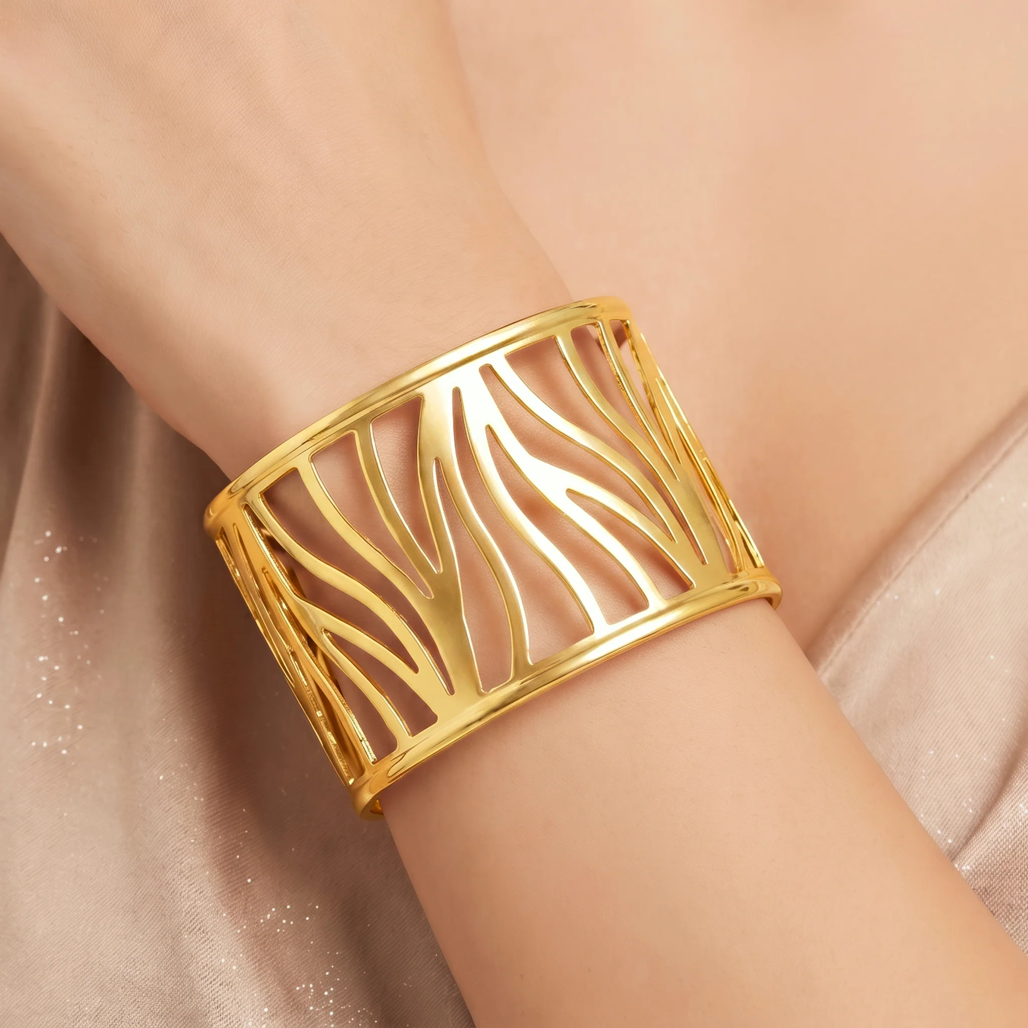 PRAO Bracelet Anti-Tarnish Coral Branch Wide Cuff (Adjustable Size)