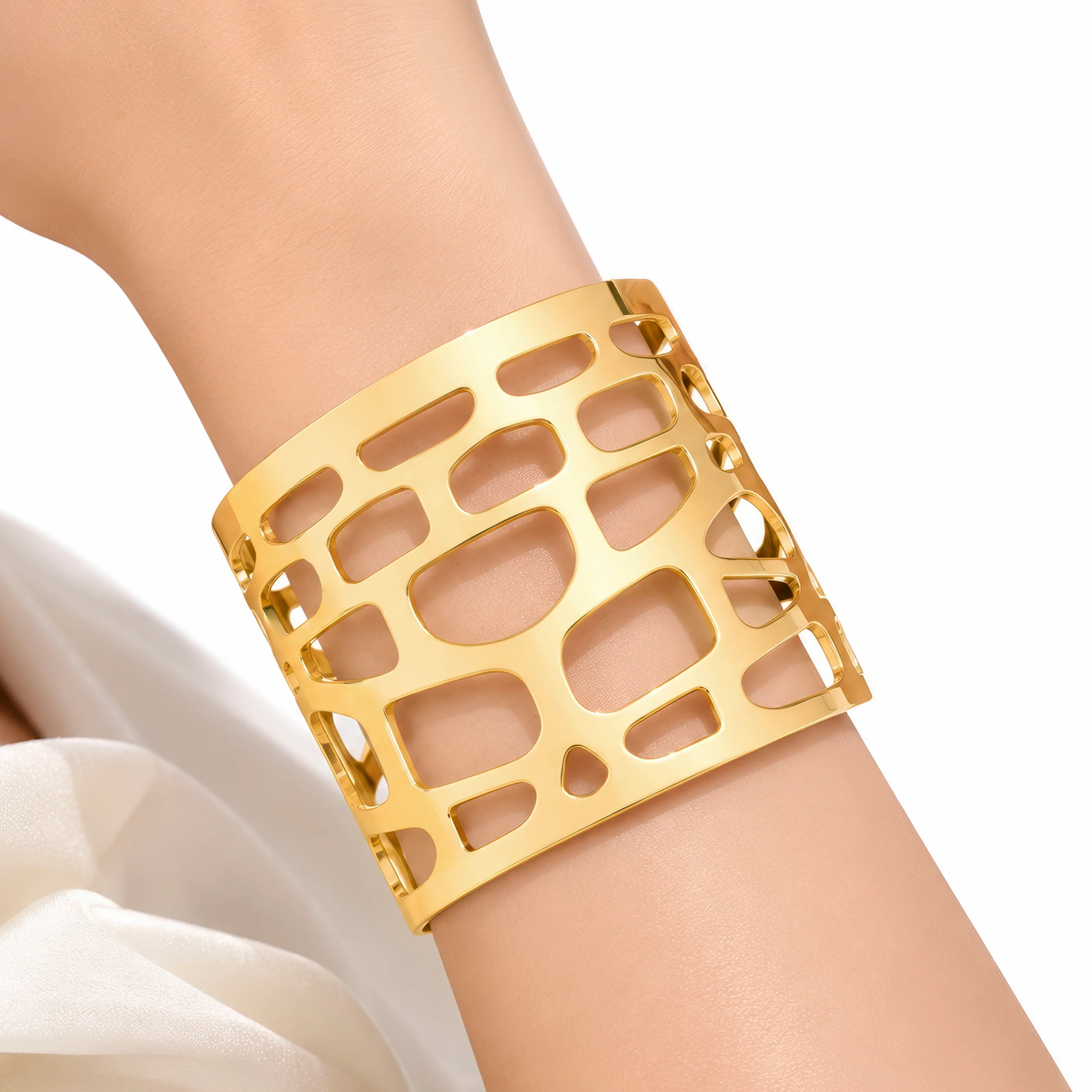 PRAO Bracelet Anti-Tarnish Mosaic Cutout Wide Cuff (Adjustable Size)