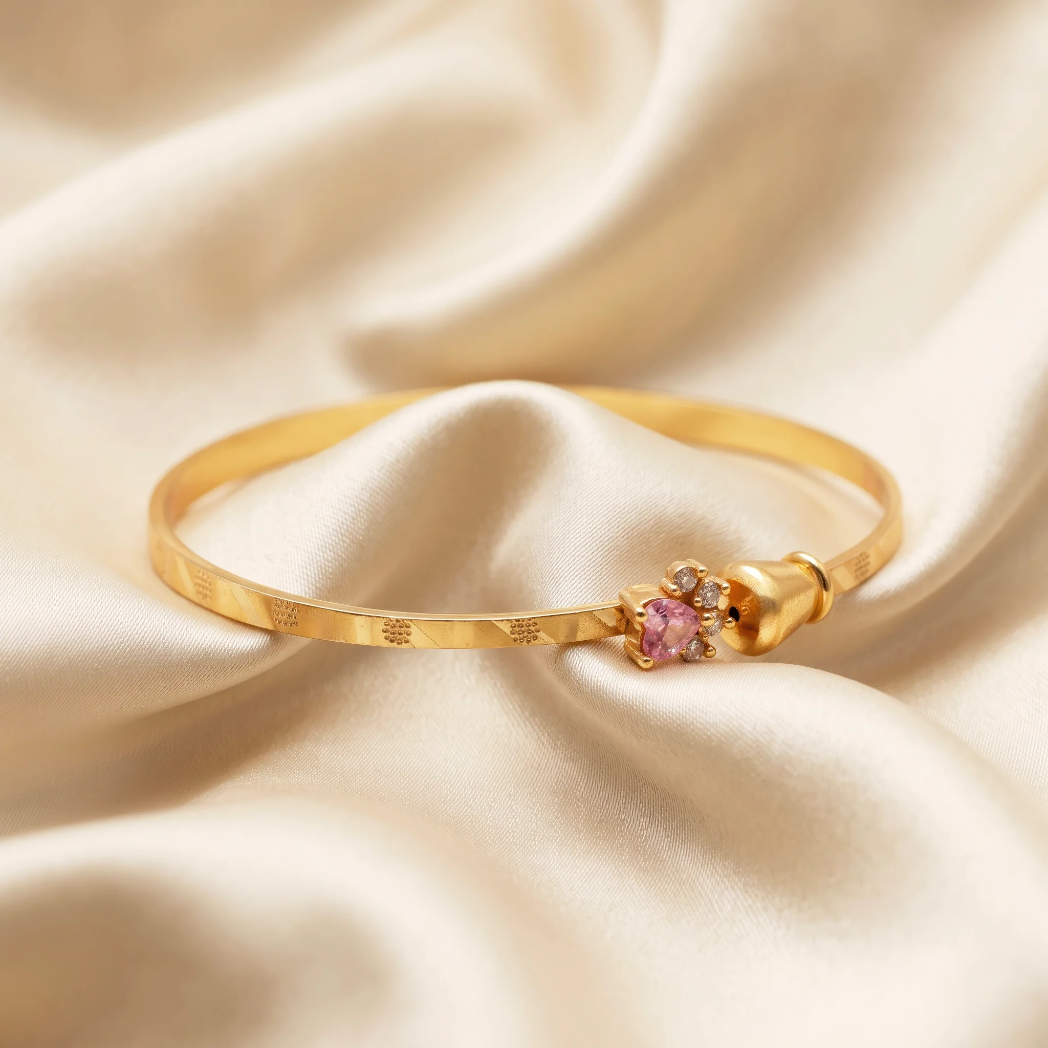 PRAO Bracelet Anti-Tarnish Heart Crystal Bangle (Adjustable Size) - Image 4