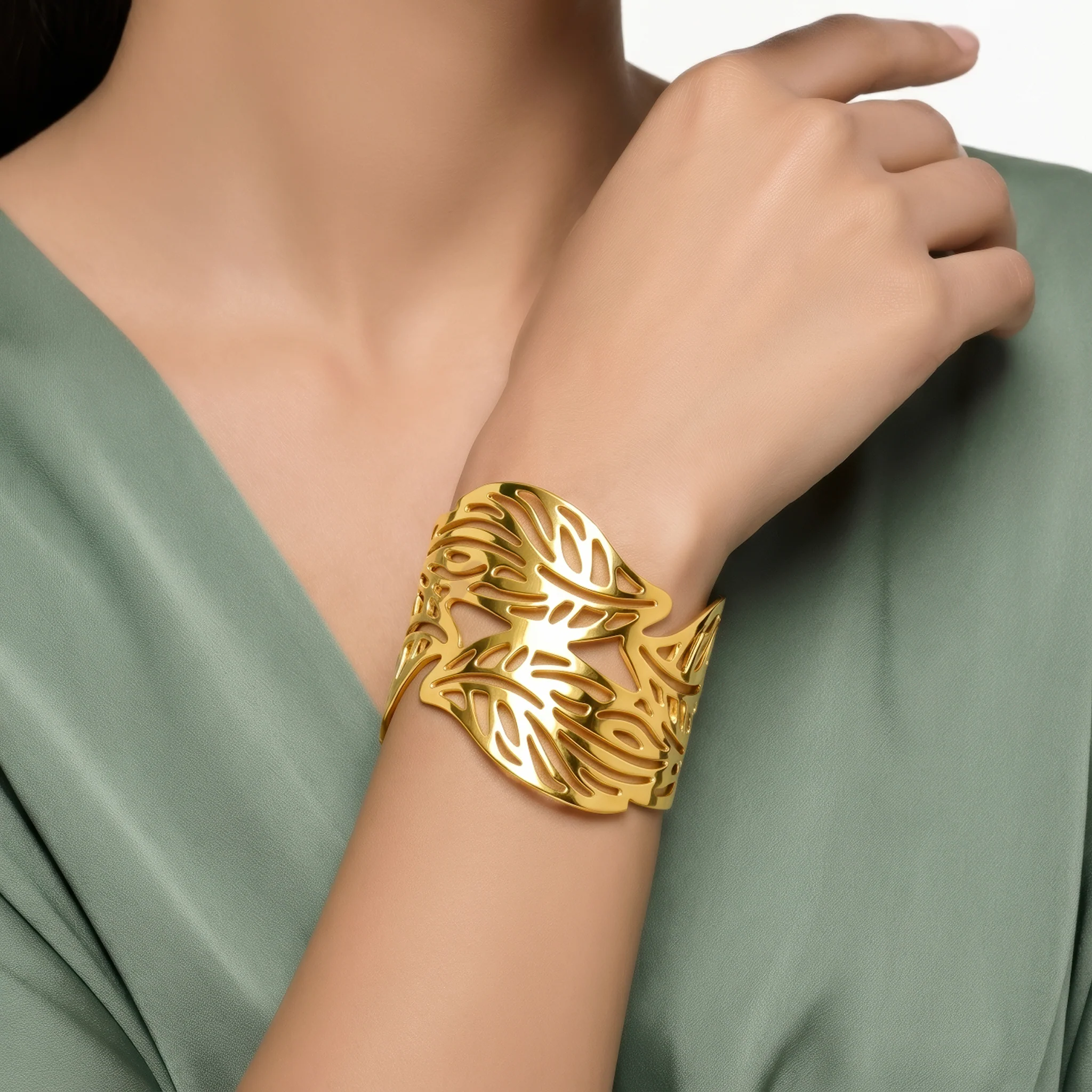 PRAO Bracelet Anti-Tarnish Botanical Cutout Cuff (Adjustable Size) - Image 3
