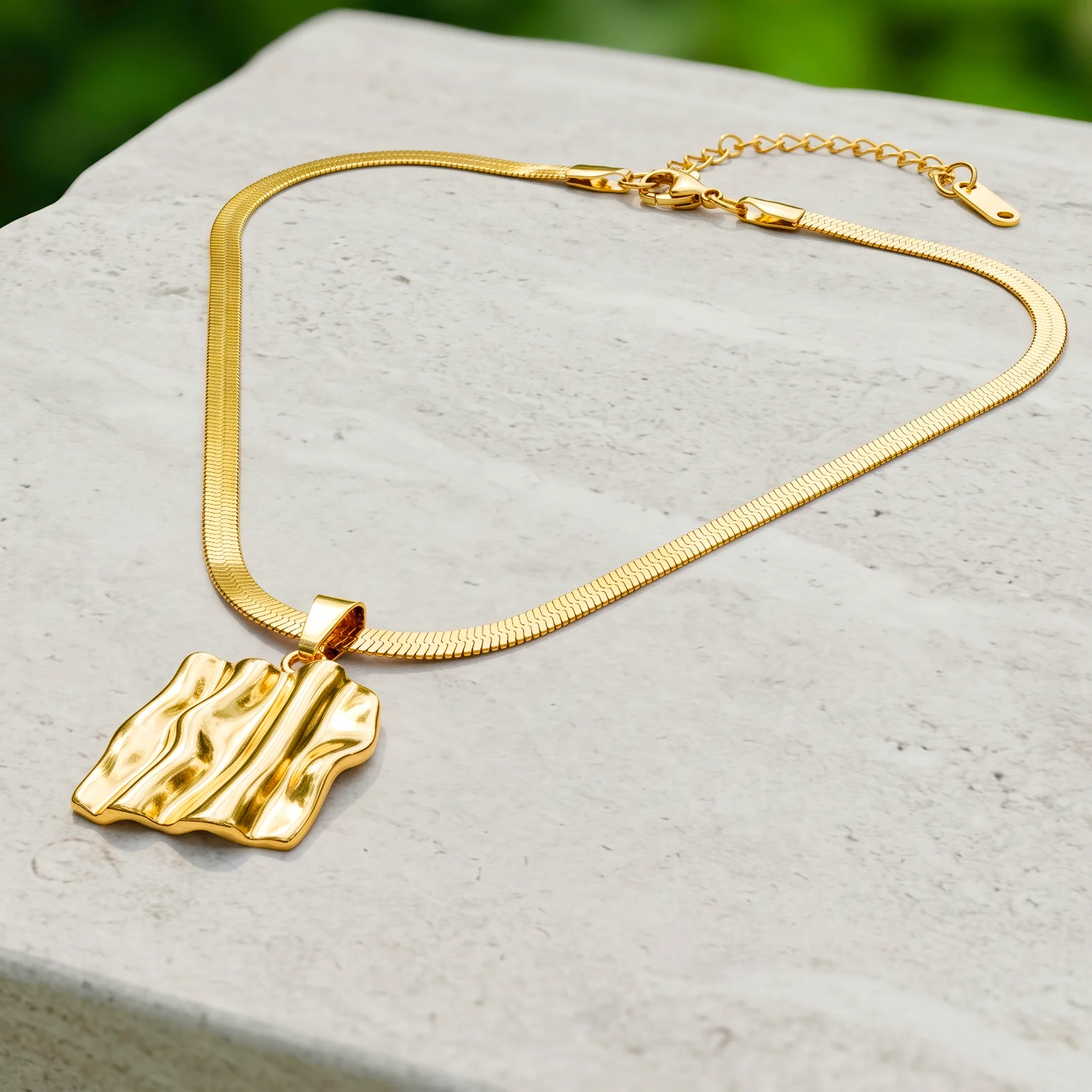 PRAO Necklace Anti-Tarnish Gold Plated Wavy Creative Pendant - Image 4