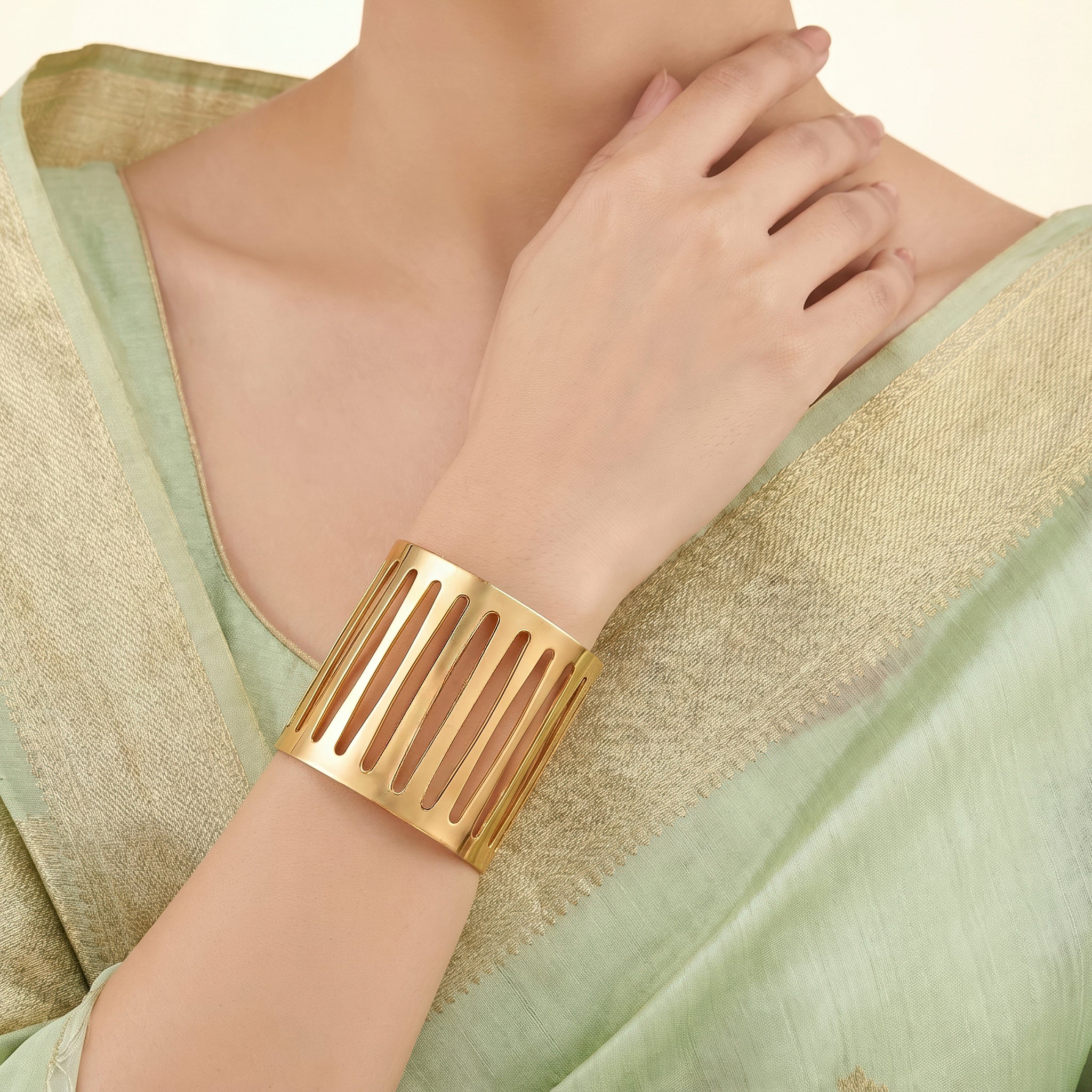PRAO Bracelet Anti-Tarnish Cage Design Cuff (Adjustable Size) - Image 4