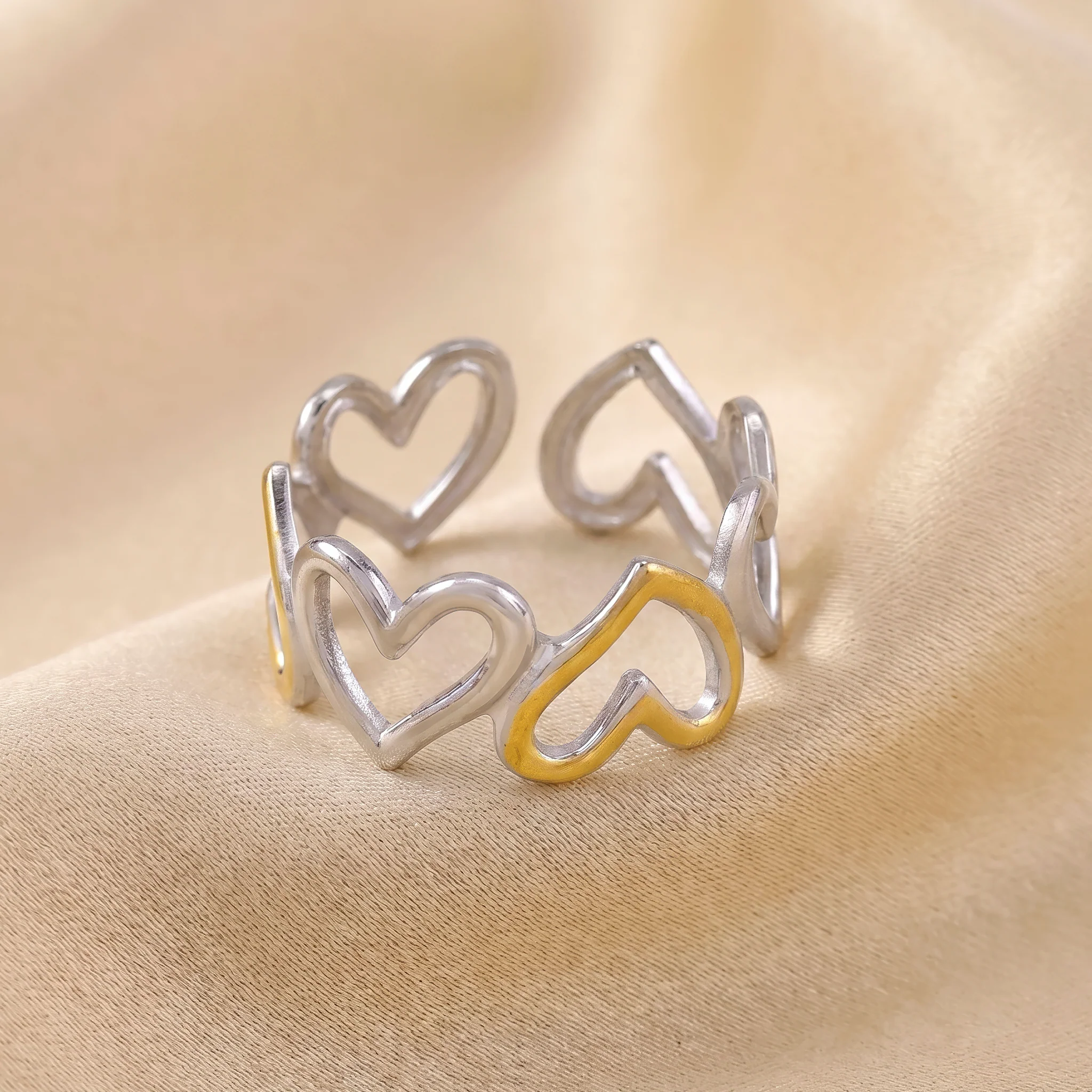 PRAO Ring Anti-Tarnish Interlocking Heart Band (Adjustable Size) - Image 4