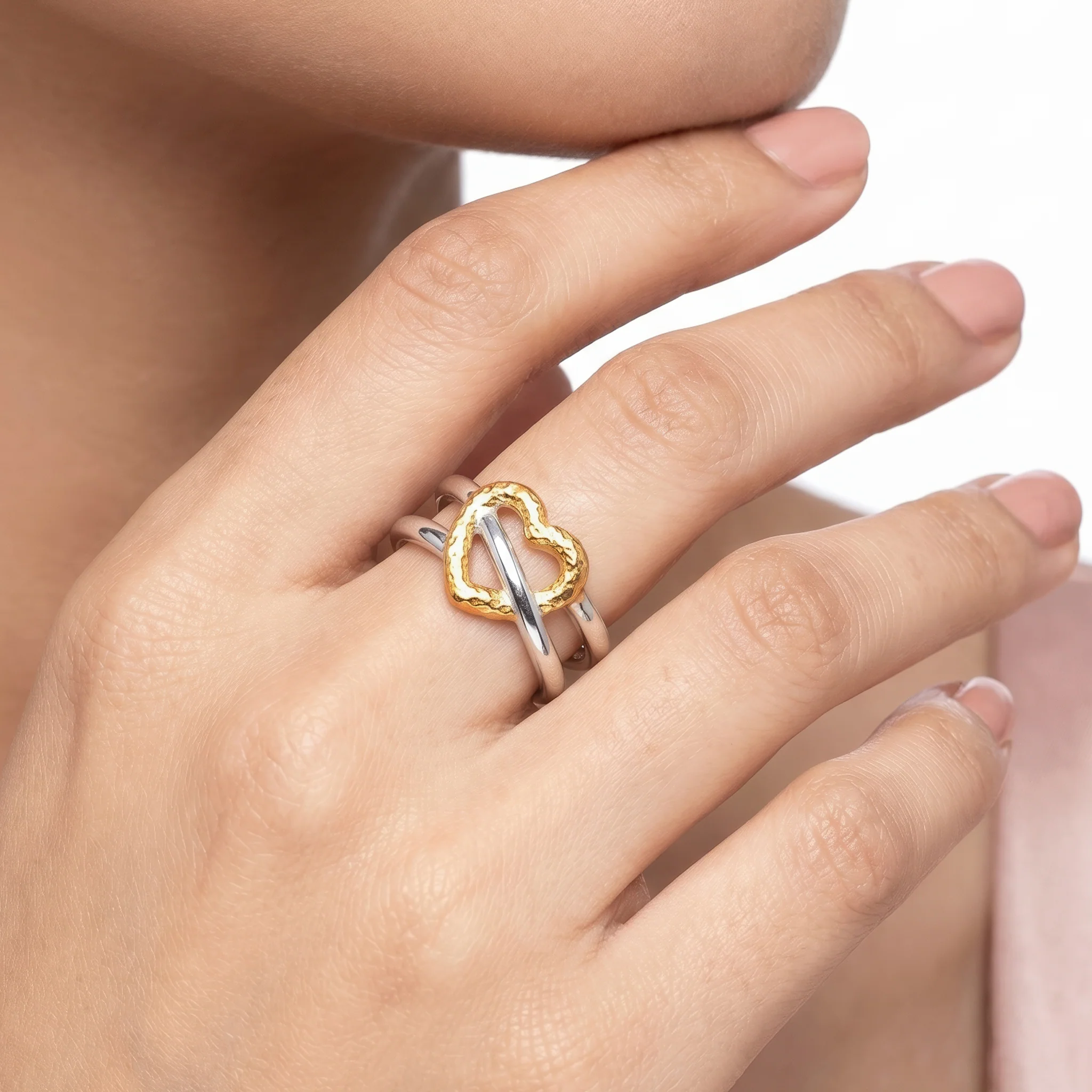 PRAO Ring Anti-Tarnish Heart Crossover Split Band (Adjustable Size) - Image 2