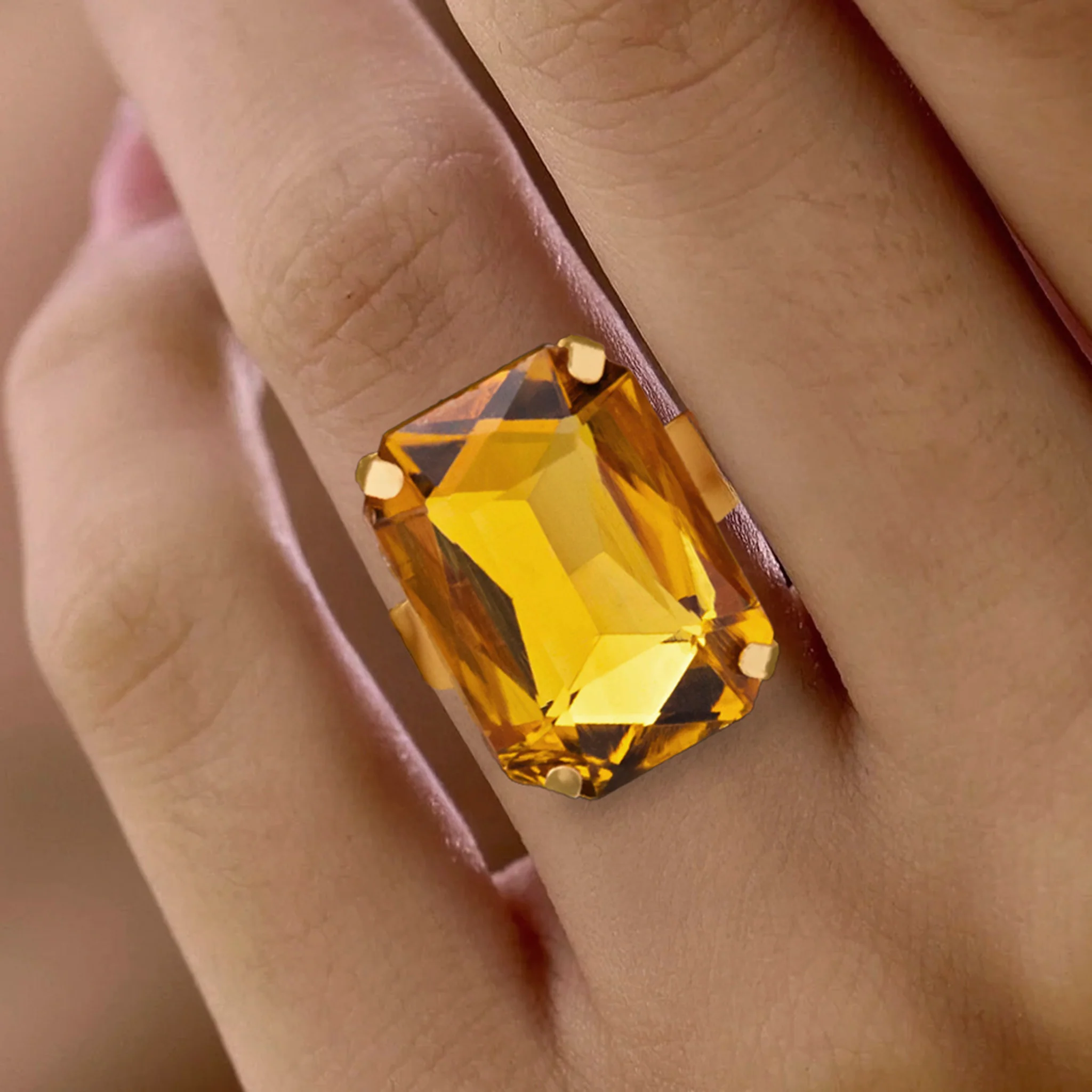 PRAO Ring Anti-Tarnish Rectangle Shape Light Topaz Crystal (Adjustable Size) - Image 3
