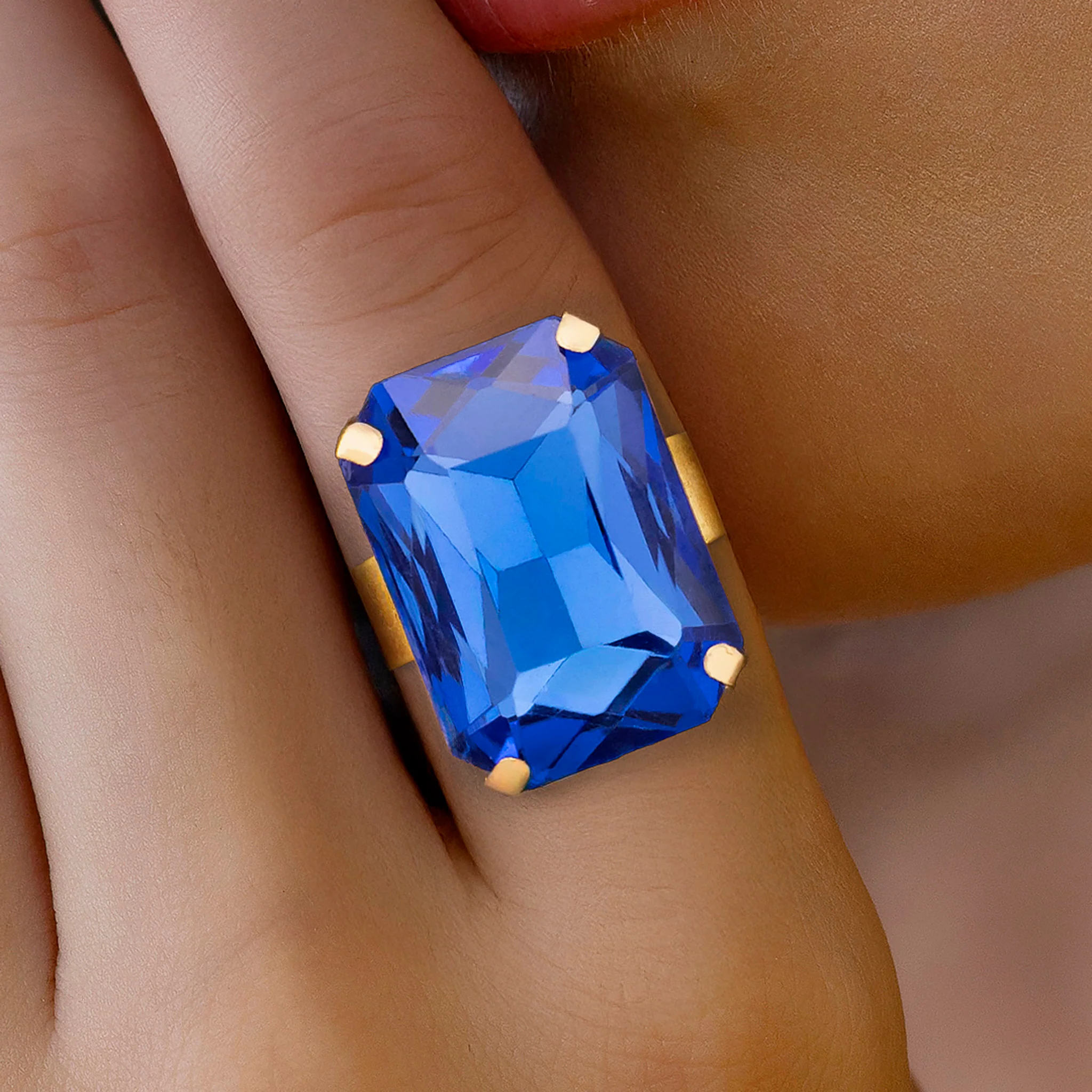 PRAO Ring Anti-Tarnish Rectangle Shape Blue Sapphire Crystal (Adjustable Size) - Image 3