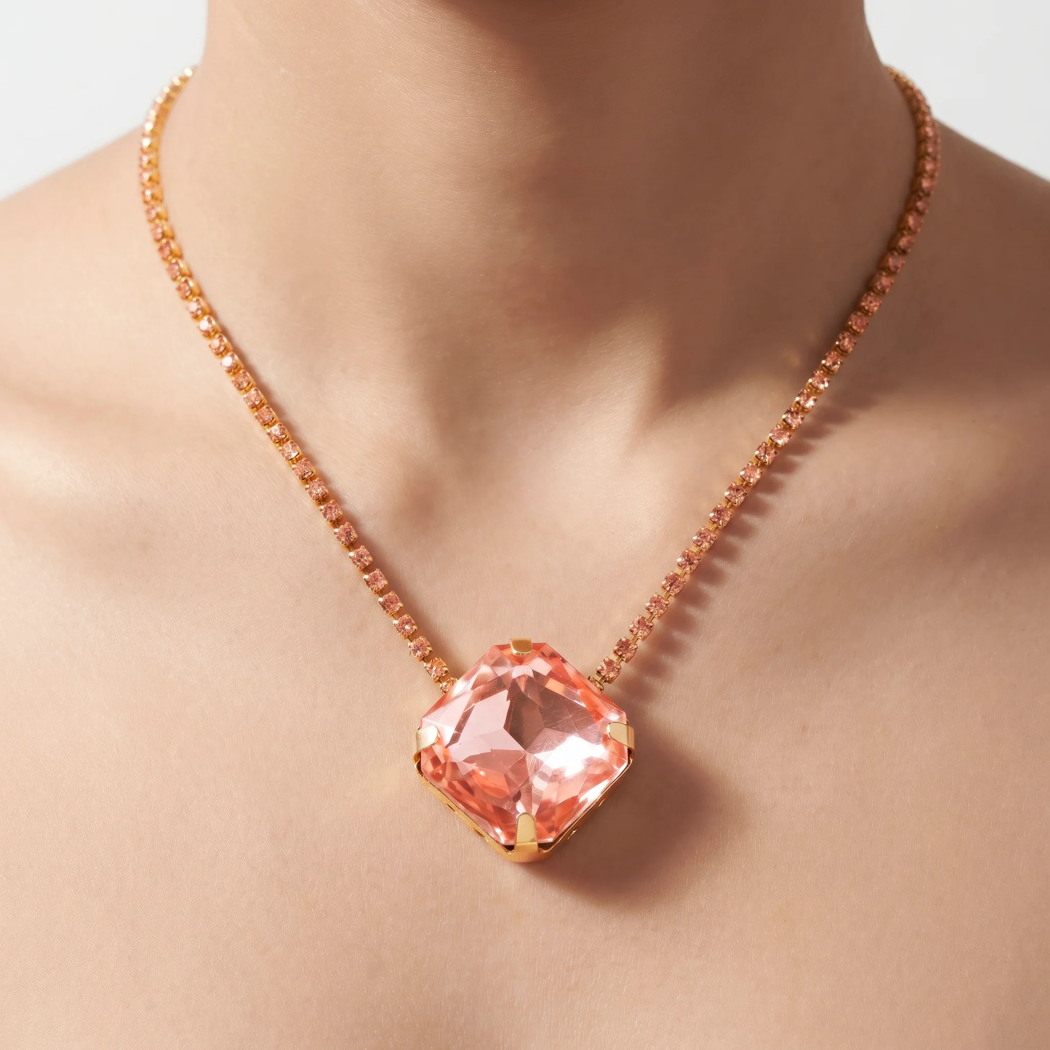 PRAO Necklace Anti-Tarnish Oversized Cushion-Shaped Rhinestone Chain Pendant - Image 3