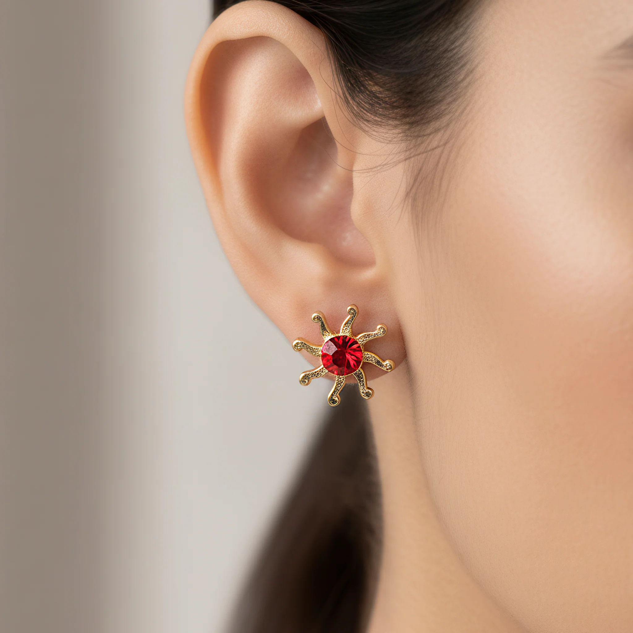 PRAO Necklace Anti-Tarnish Miniature Crystal Studded Sun Pendant Set With Earrings - Image 2