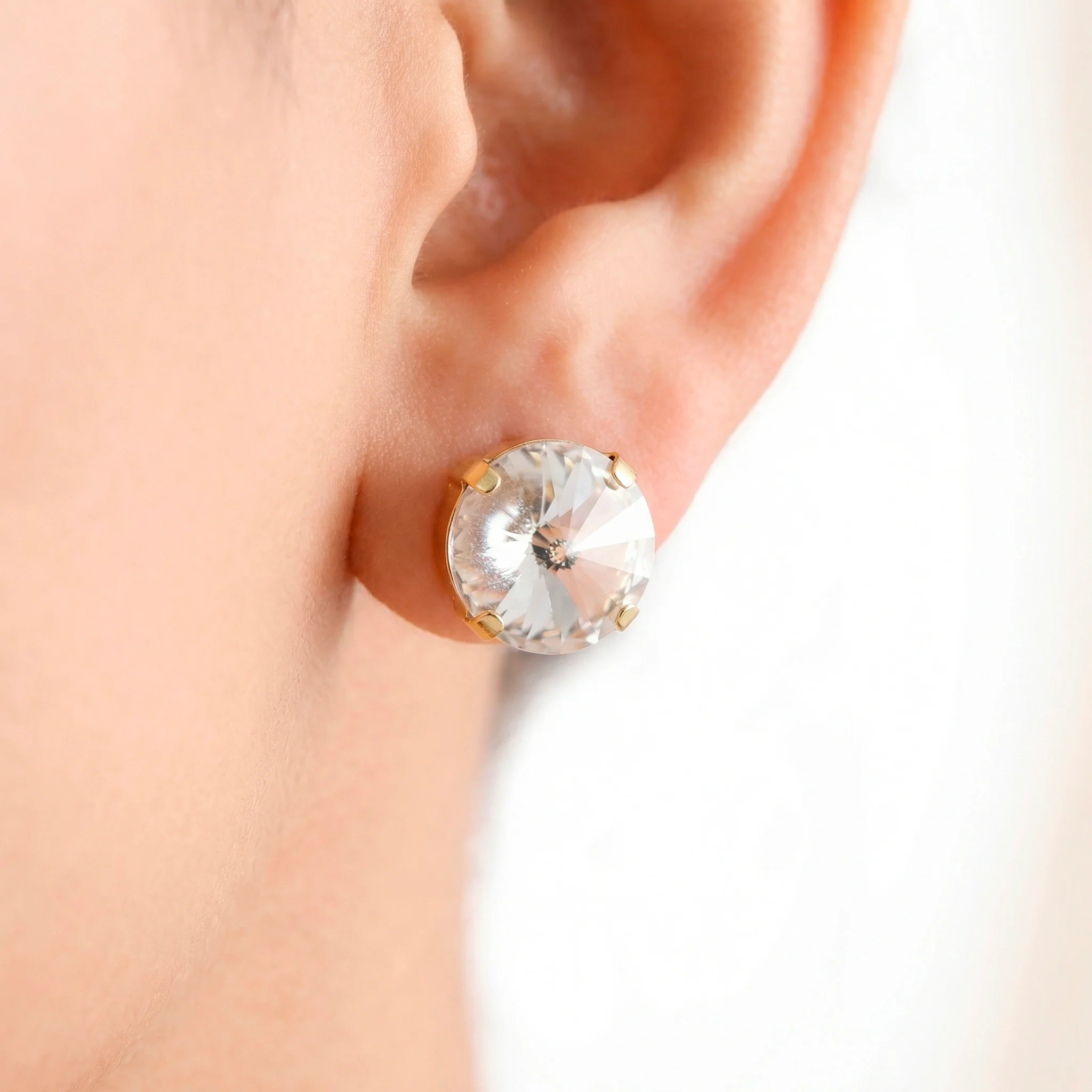 PRAO Necklace Anti-Tarnish Round Crystal Spaced Set With Earrings - Image 3
