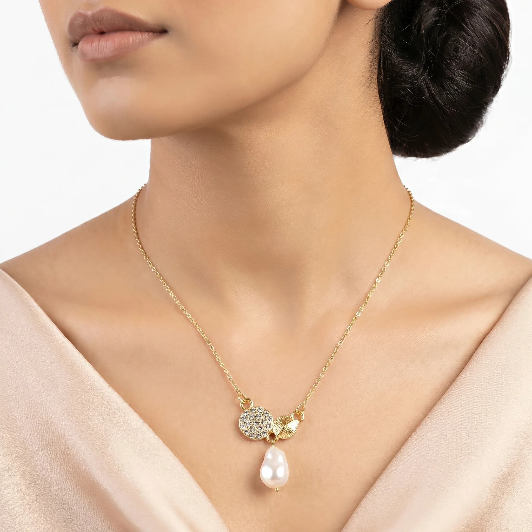 PRAO Necklace Anti-Tarnish Pavé Disc & Drop Pearl - Image 2